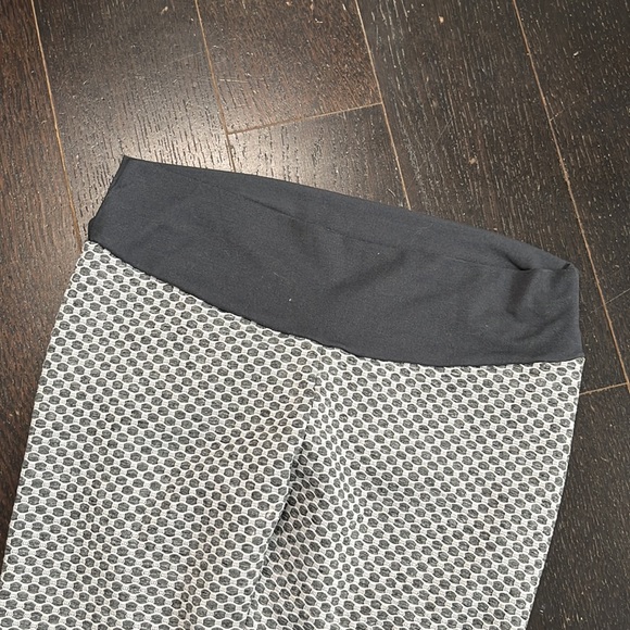 Scrunch bum Yoga Pants Small Grey White - Picture 4 of 5
